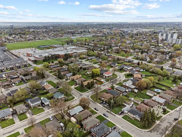 Additional image 37 of 33 Alderney Ave