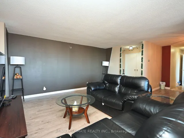 Additional image 10 of 3700 Kaneff Cres Unit 2101