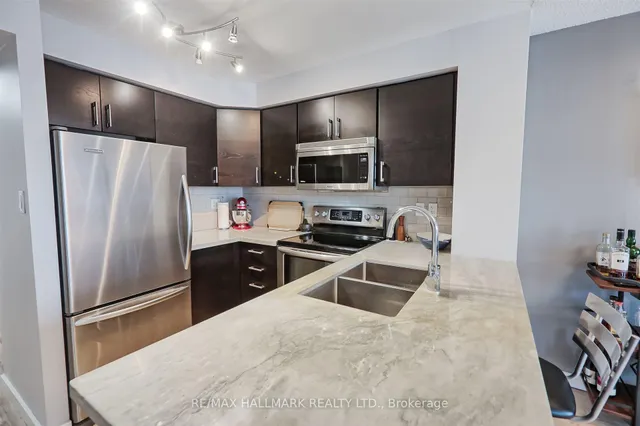 Additional image 7 of 650 Queens Quay Unit 509