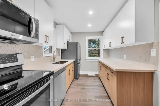 Additional image 11 of 44 West 4th St