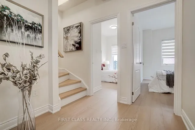 Additional image 23 of 17 Coneflower Cres Unit 220