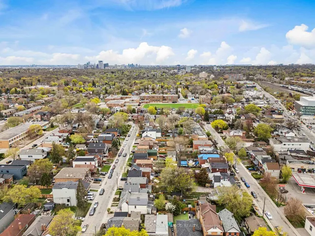 Additional image 40 of 2 Morland Rd