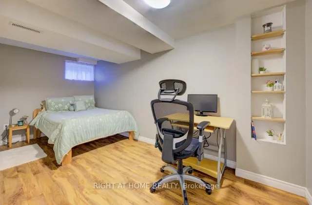 Additional image 27 of 34 Langston Dr