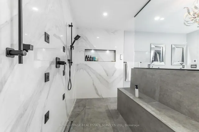 Additional image 23 of 12 Julian Dr