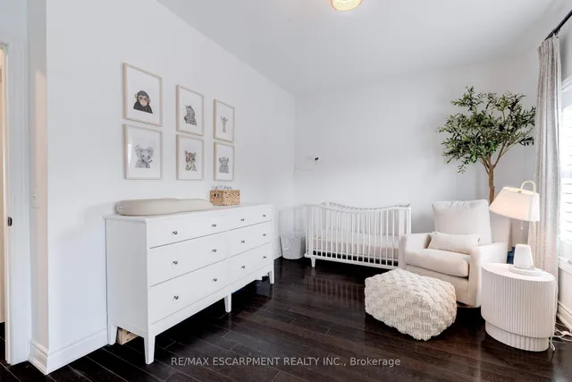 Additional image 28 of 46 Stanley Terr