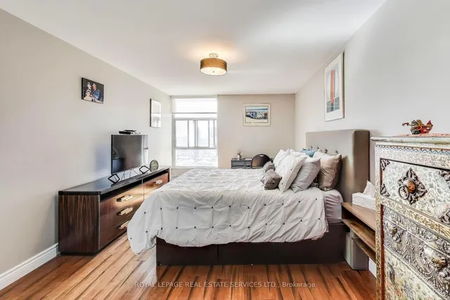 Additional image 17 of 44 Longbourne Dr Unit 1008