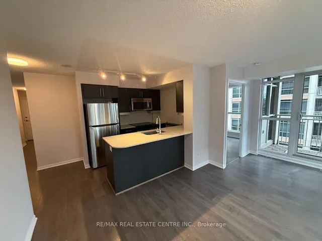 Additional image 8 of 35 Bastion St Unit 709