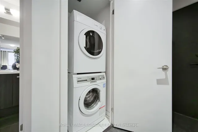 Additional image 17 of 125 Redpath Ave Unit 1913