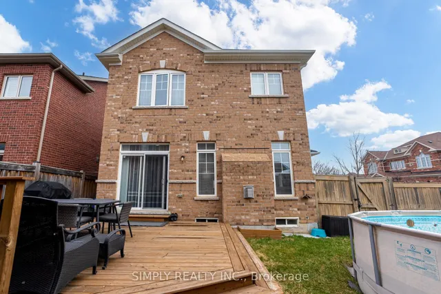 Additional image 50 of 45 Humberstone Cres