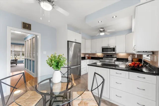 Additional image 38 of 982 Streamway Cres