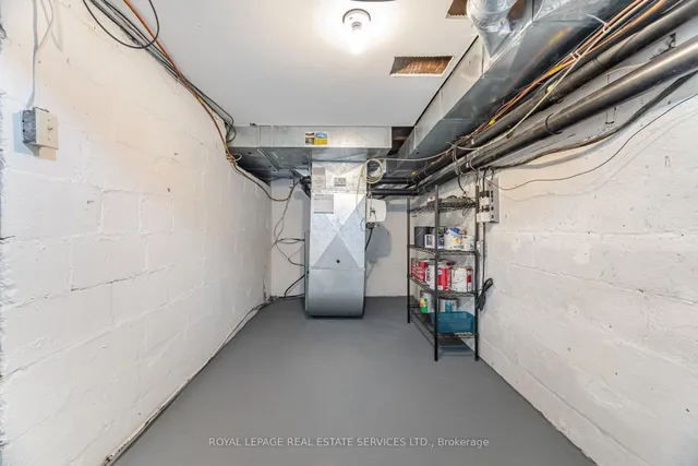 Additional image 33 of 33 Willingdon Blvd