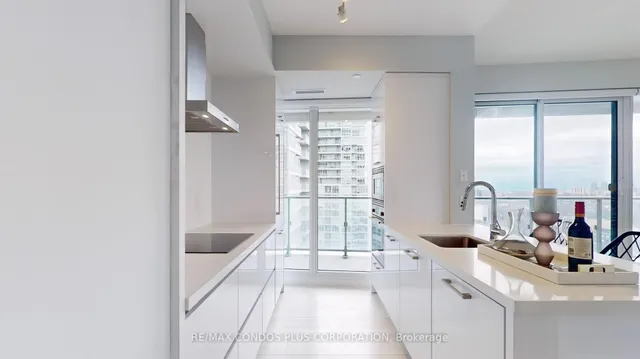 Additional image 8 of 2221 Yonge St Unit 2508