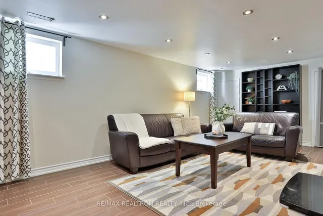 Additional image 20 of 57 Clydesdale Dr