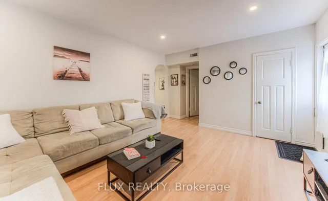 Additional image 30 of 744 Queen St