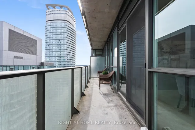 Additional image 28 of 65 Bremner Blvd Unit 5104