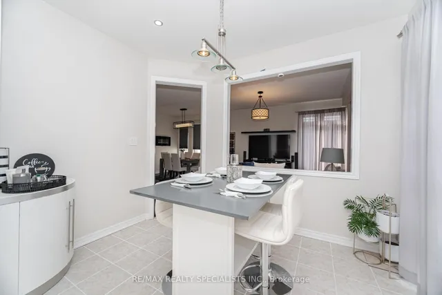 Additional image 11 of 383 Queen Mary Dr