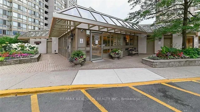 Additional image 5 of 3233 Eglinton Ave Unit 402