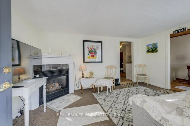 Additional image 19 of 458 Upper Wentworth St