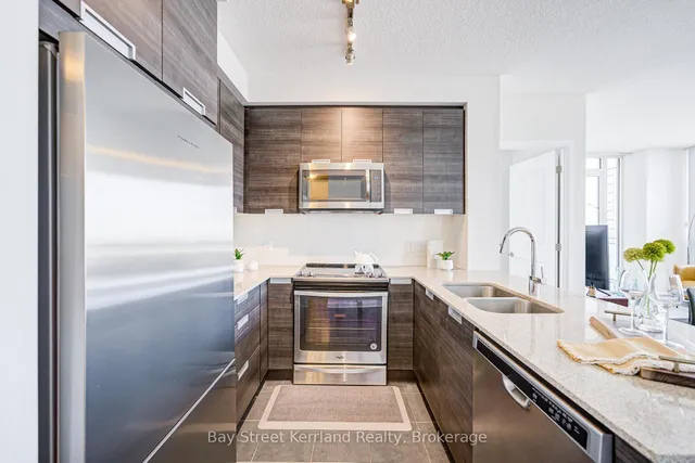 Additional image 8 of 5025 Four Springs Ave Unit 1502