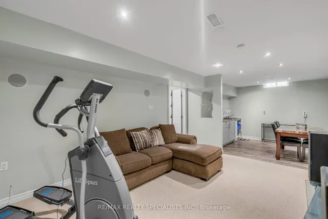 Additional image 33 of 65 Somerset Dr