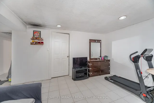 Additional image 41 of 345 Silverstone Dr