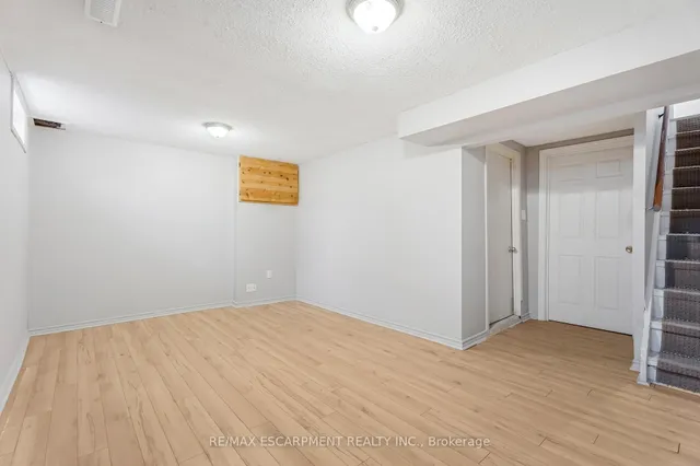 Additional image 24 of 1301 UPPER GAGE Ave Unit 33