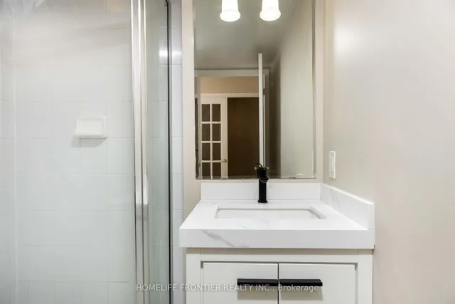 Additional image 24 of 18 Kenaston Gdns Unit 1703