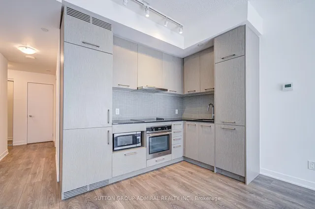 Additional image 6 of 87 Peter St Unit 1613