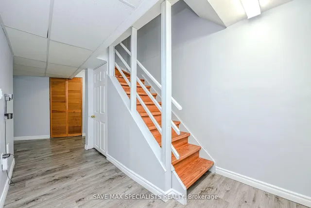 Additional image 39 of 622 Lumberton Cres