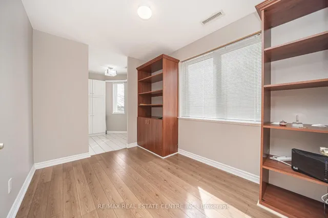 Additional image 20 of 3 Dayspring Circ Unit 301