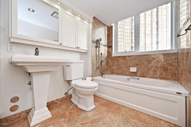 Additional image 31 of 1055 Bay St Unit 1111