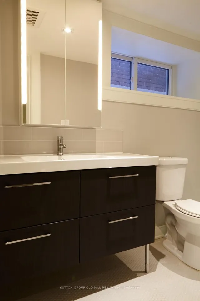 Additional image 46 of 17 Grafton Ave