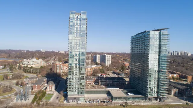 Additional image 9 of 105 The Queensway Ave Unit 415