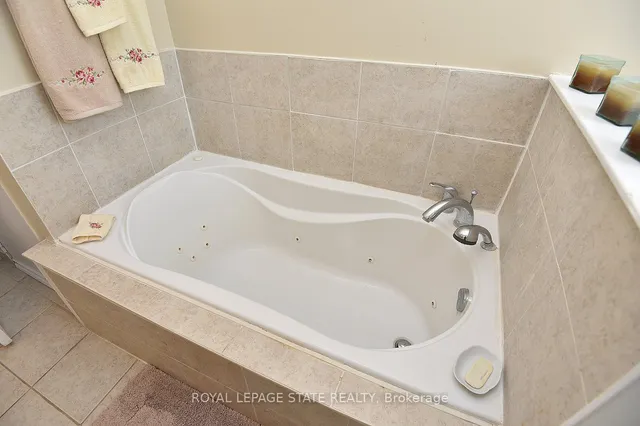 Additional image 15 of 147 Maple Cres