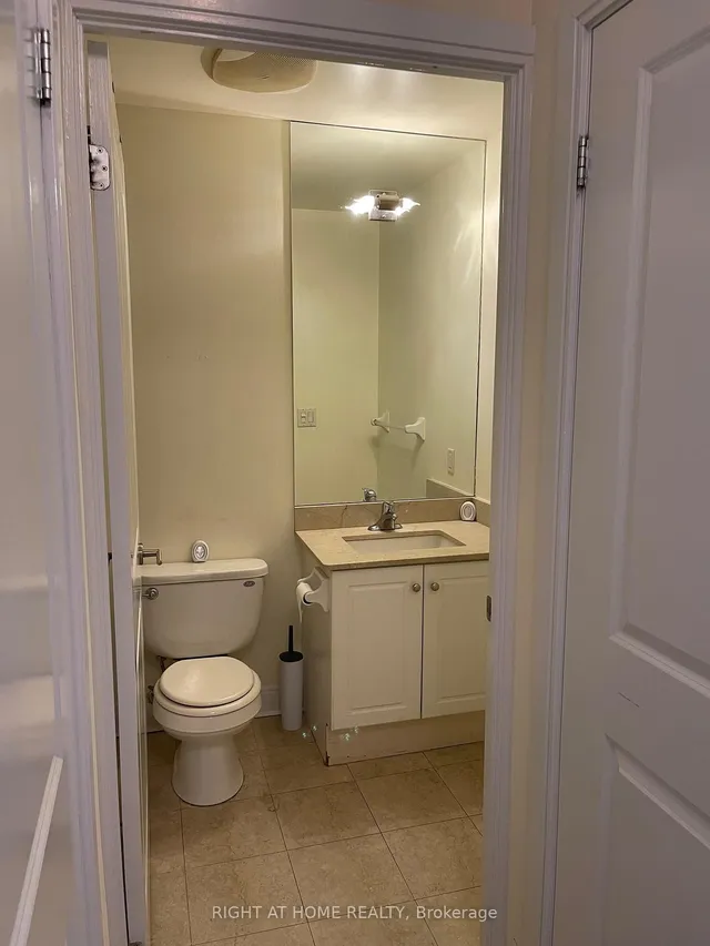 Additional image 12 of 18 Yorkville Ave Unit 1106