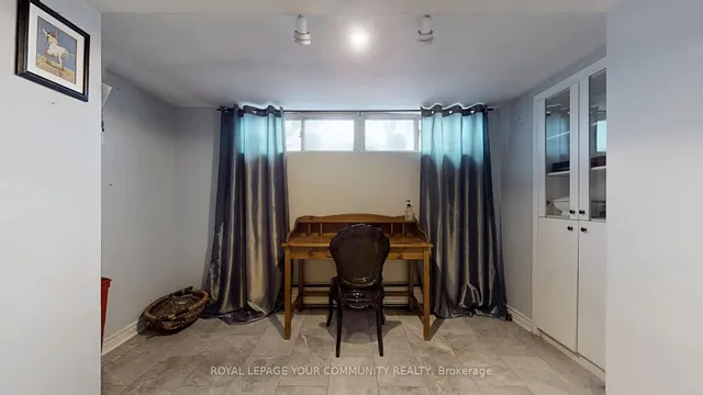 Additional image 42 of 50 Athabaska Ave