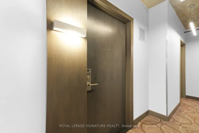 Additional image 19 of 11 Charlotte St Unit 2605