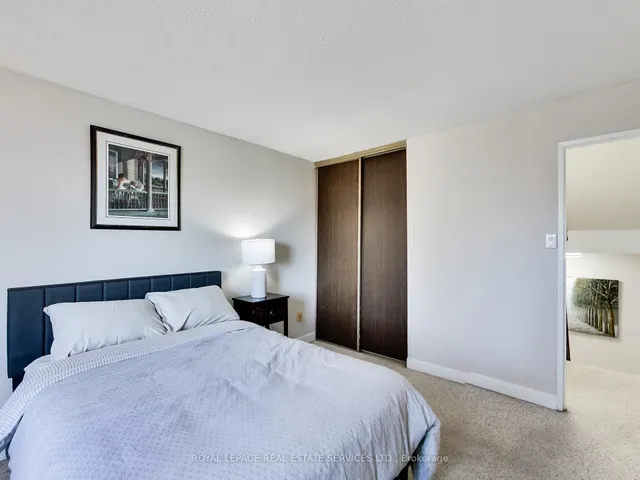 Additional image 29 of 1008 Falgarwood Dr Unit 5