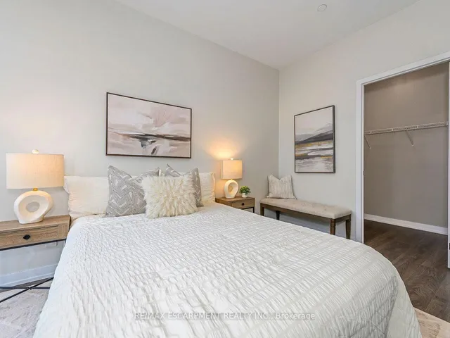 Additional image 19 of 125 Redpath Ave Unit PH 104