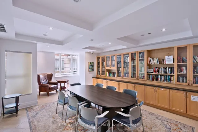 Additional image 37 of 485 Rosewell Ave Unit 210