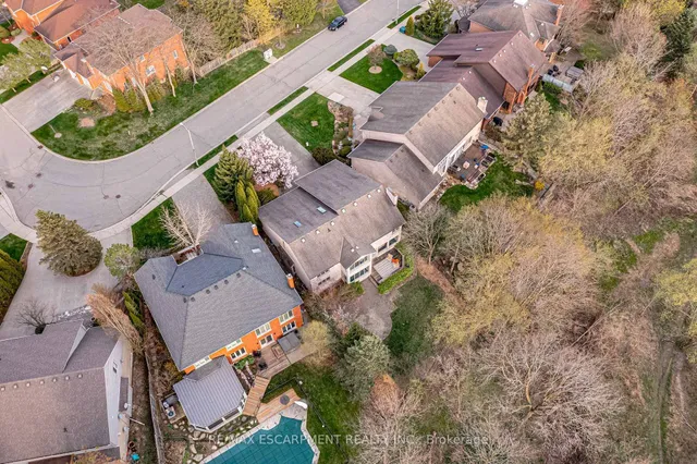 Additional image 50 of 65 Golfview Cres