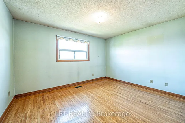 Additional image 23 of 71 Arthur Griffith Dr