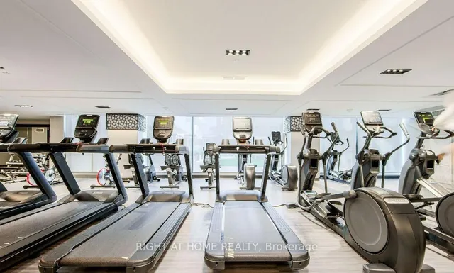 Additional image 40 of 543 RIchmond St Unit 221