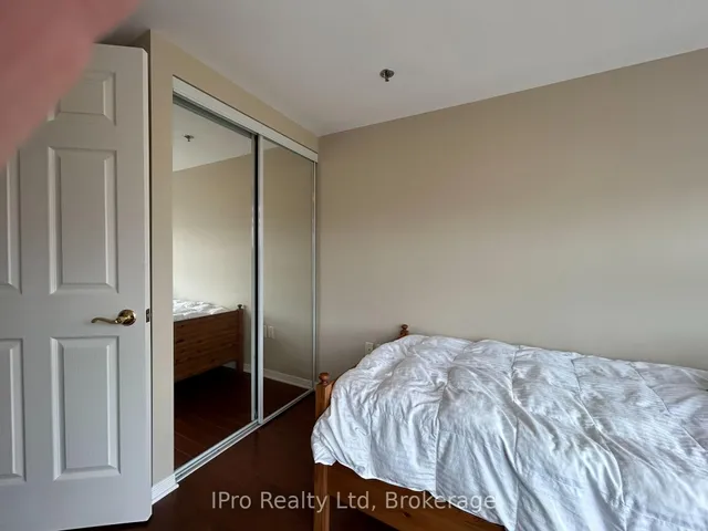 Additional image 17 of 137 Martin St Unit 403