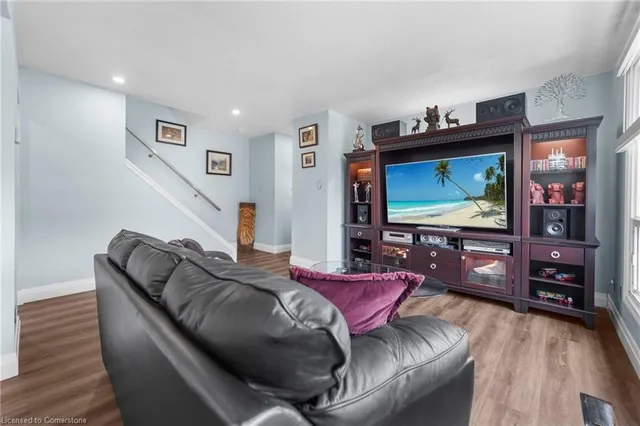 Additional image 4 of 965 Francis Rd Unit 2