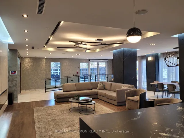 Additional image 17 of 275 Village Green Sq Unit 325