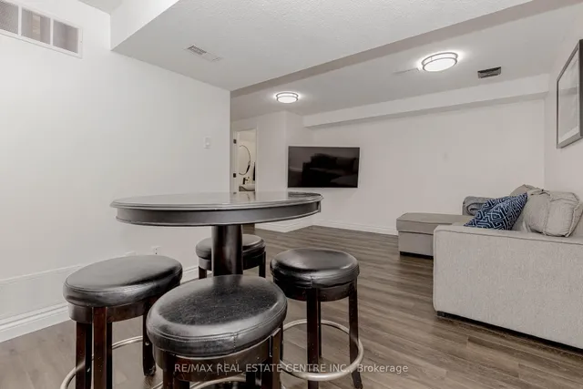 Additional image 39 of 1526 Lancaster Dr Unit 123