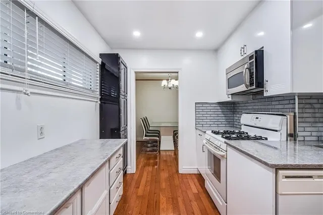 Additional image 15 of 172 Elmhurst Dr