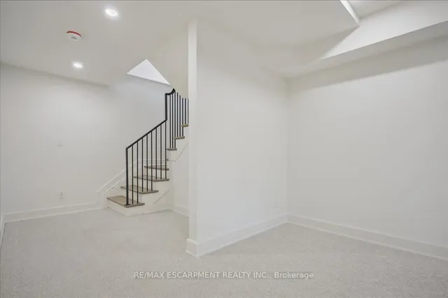 Additional image 45 of 2187 Lakeshore Rd