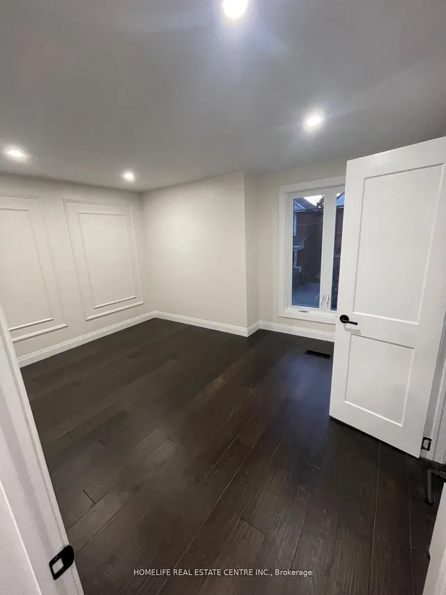 Additional image 8 of 4 Minto Ave